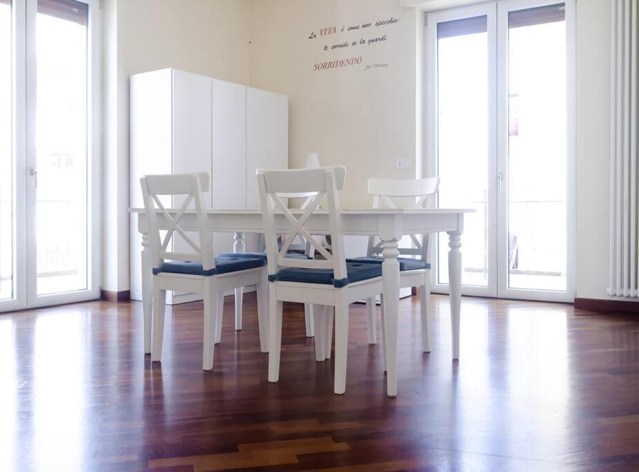 City Suite - Appartamento Spazioso Nel Centro Di Bari Eksteriør billede